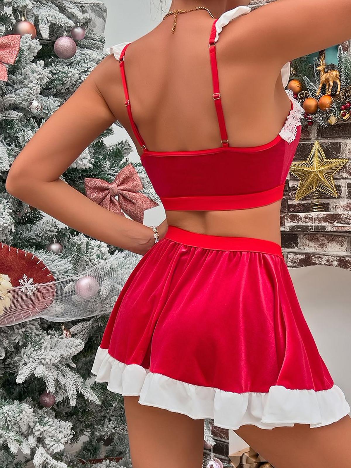 Céleste – Edles Red Velvet Outfit